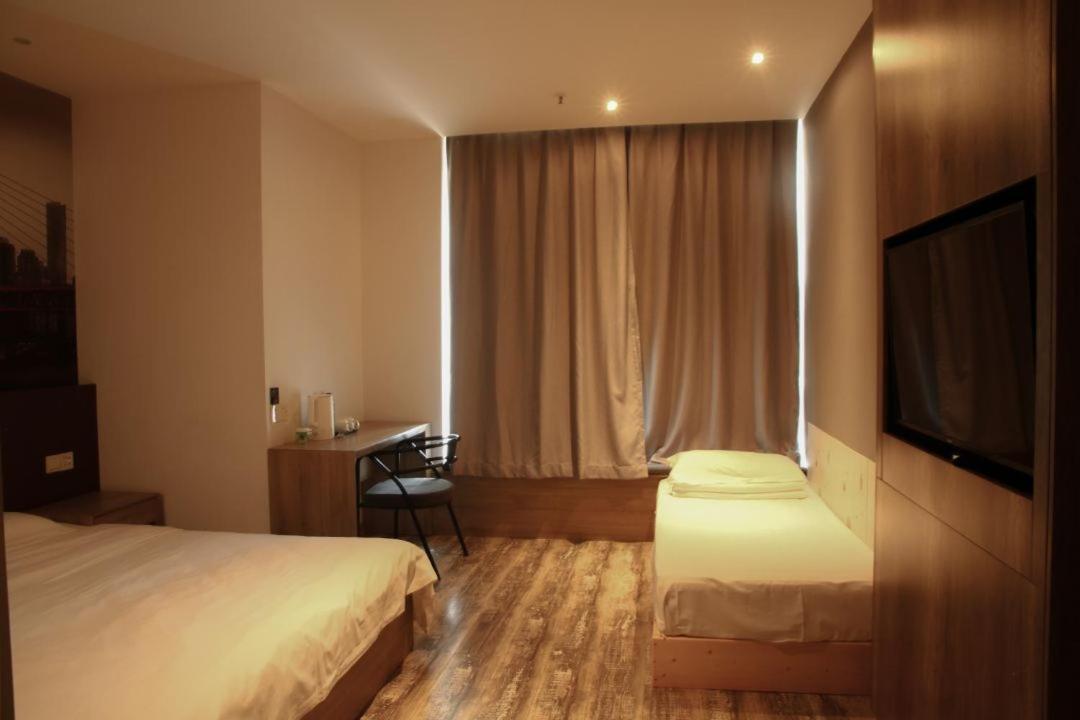 Heye International Youth Hostel Chongqing Exterior photo